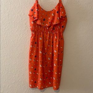 Cute spring dress!